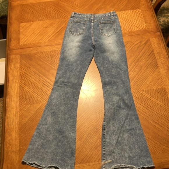 Flare Jeans - Picture 2 of 3